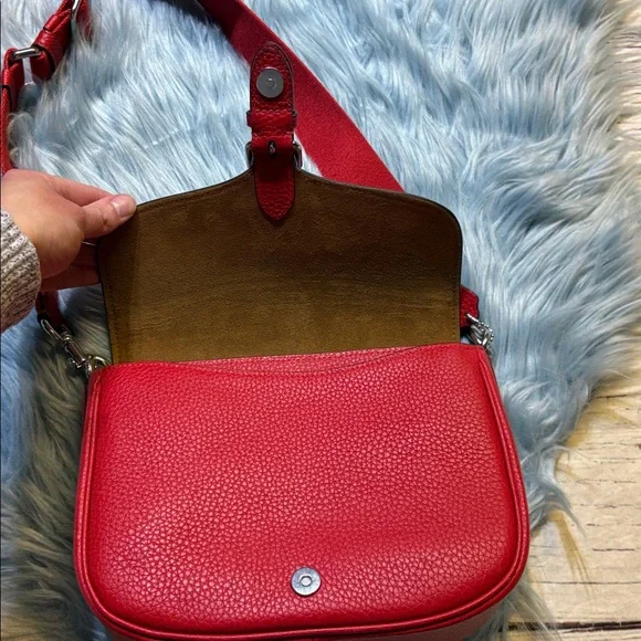 Coach Amelia Pebble Leather Saddle Bag Red - Picture 7 of 11